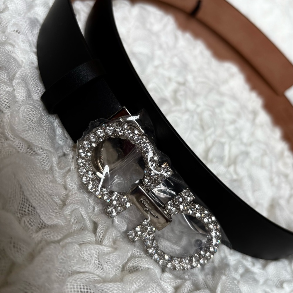 Salvatore Ferragamo Black Leather Belt with Silver Buckle - Picture 2 of 4